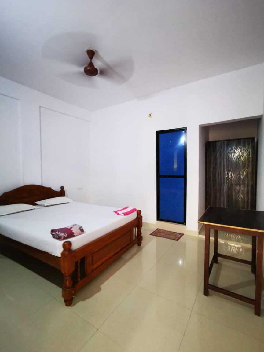 Ivon Guest House Arambol Habitación foto